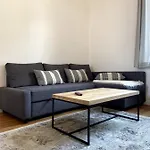 Wunderschoene Sanierte Wohnung Vor Den Toren Koelns